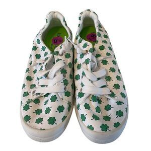 Isaac Mizrahi 4 Leaf Clover & White Canvas Slip-Ons in Ladies Sizes 8 and 8.5